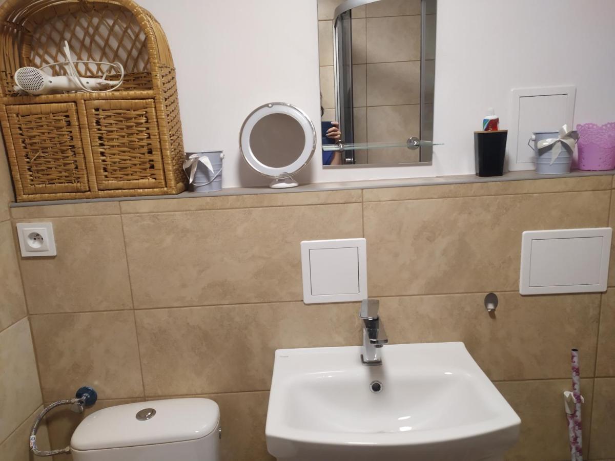 Studio Paderewskiego Jelenia Gora Luaran gambar